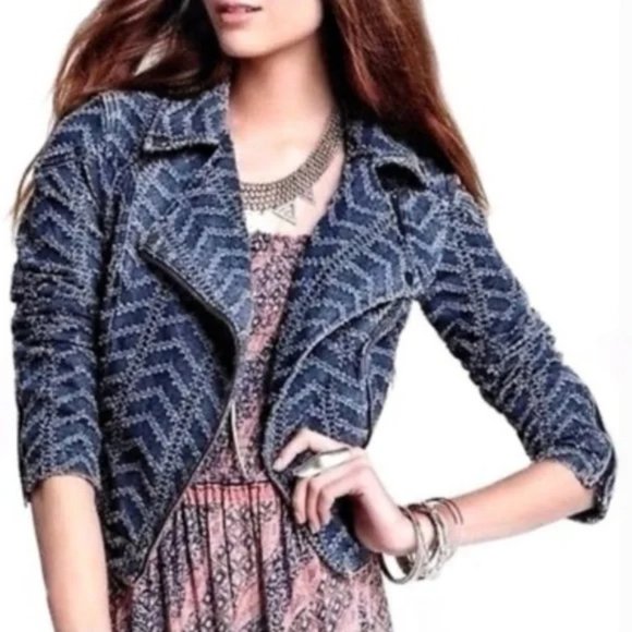 Free People Chevron Textured Denim Moto Jacket - Size 2 - Picture 2 of 9